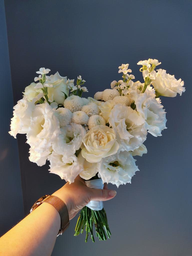 Белые кружева