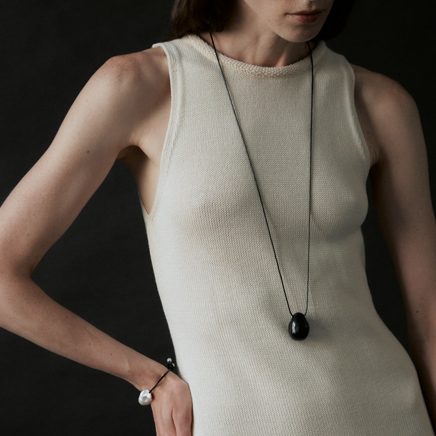 Подвеска Black olive