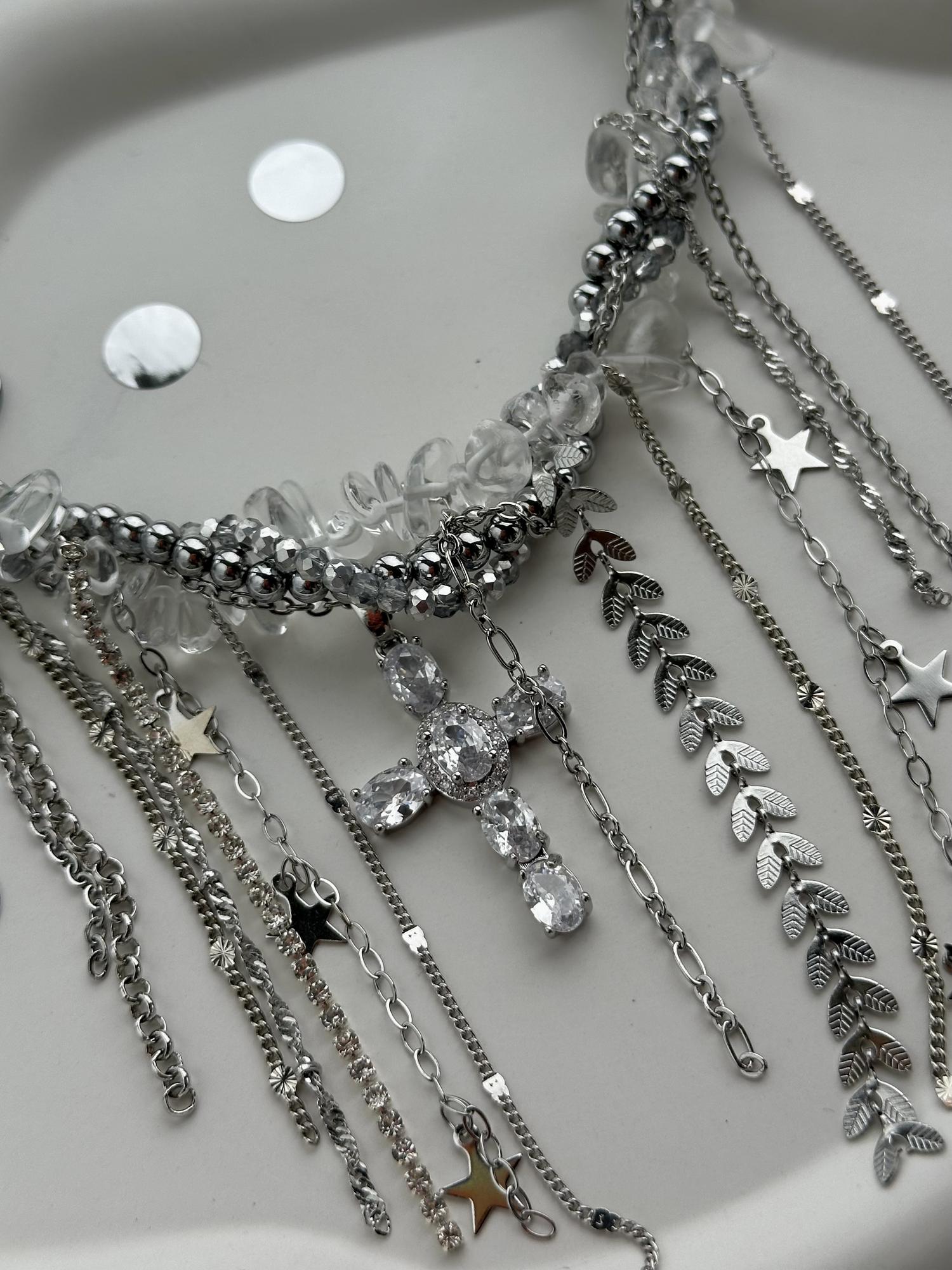 Гранж колье из хрусталя с крестом