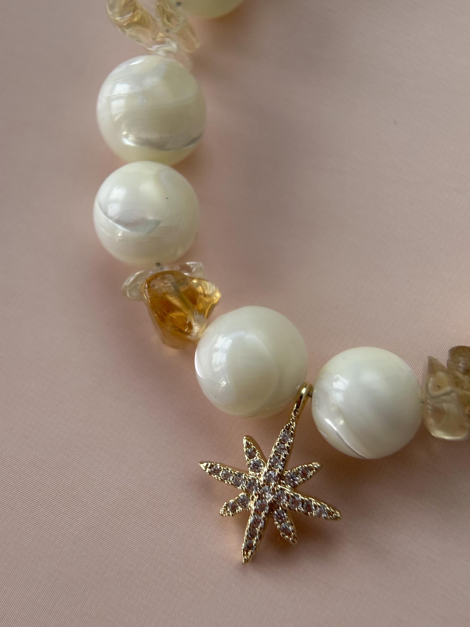 Браслет из перламутра и цитрина