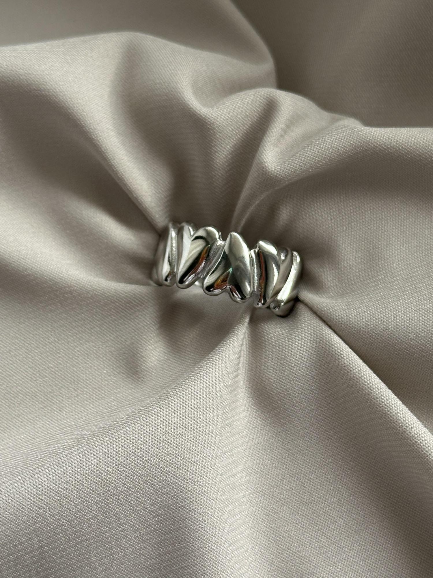 Кольцо  дорожка из сердец