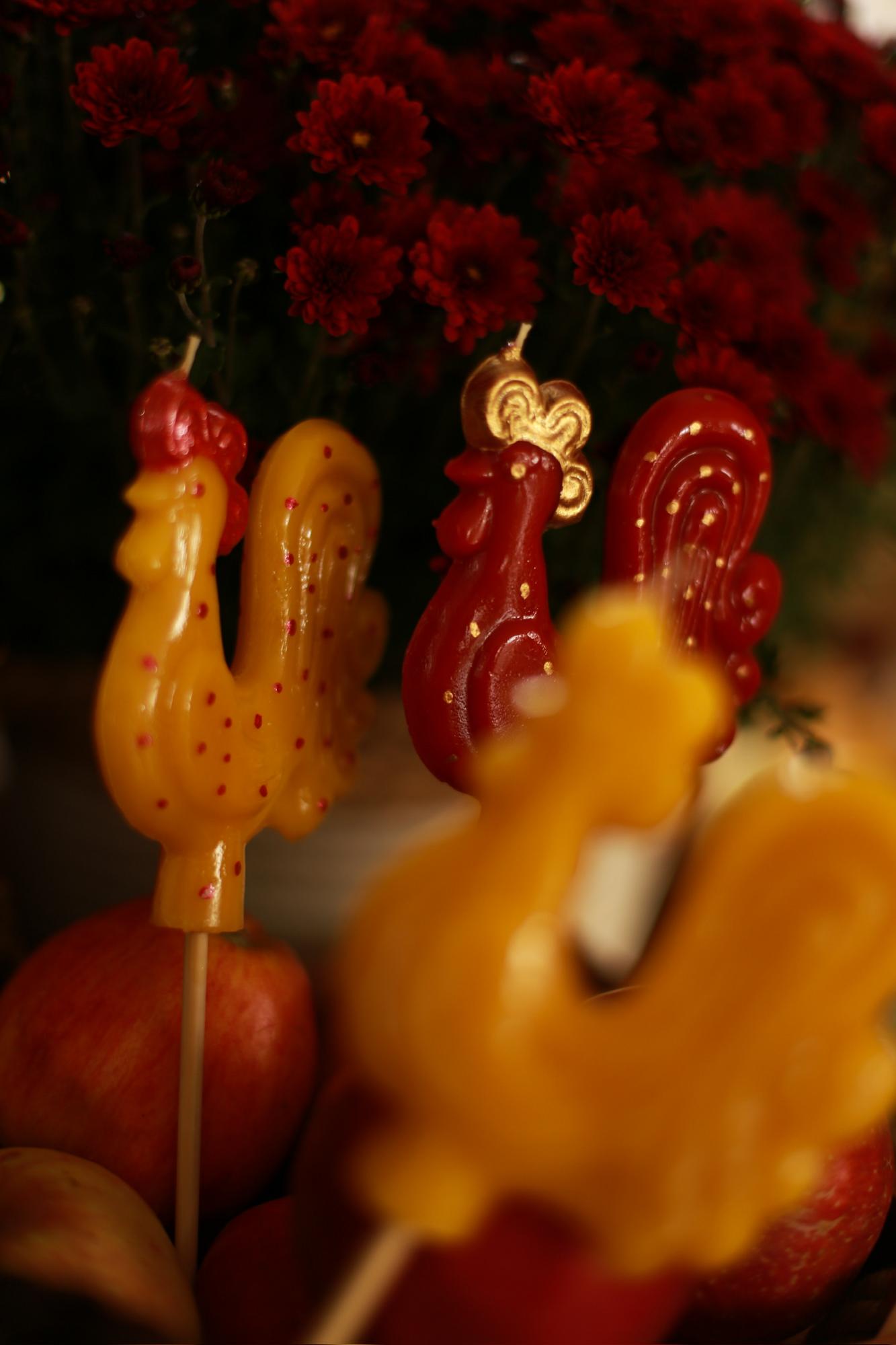 Свеча «Петушок на палочке» с росписью