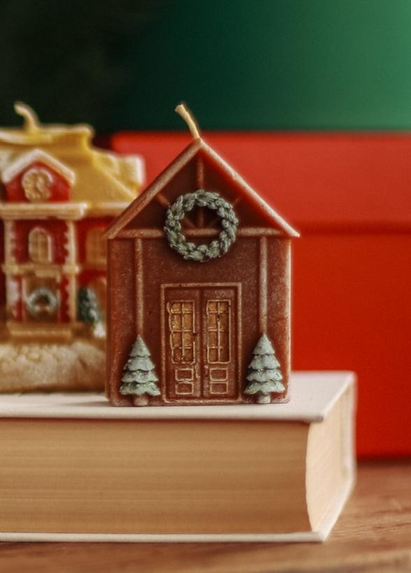 Домик с венком