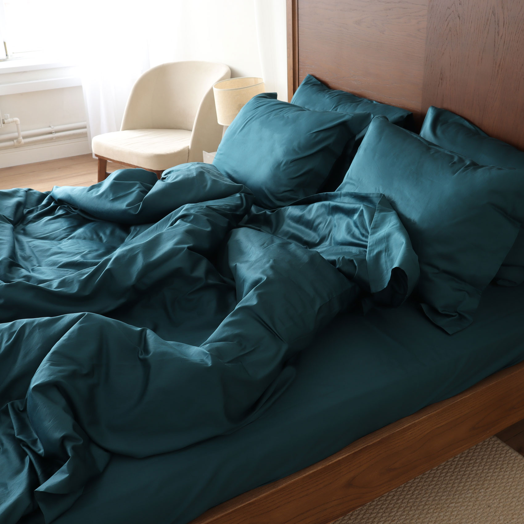 ДЕКОРАТИВНЫЕ НАВОЛОЧКИ ИЗ МАКО-САТИНА "EMERALD"