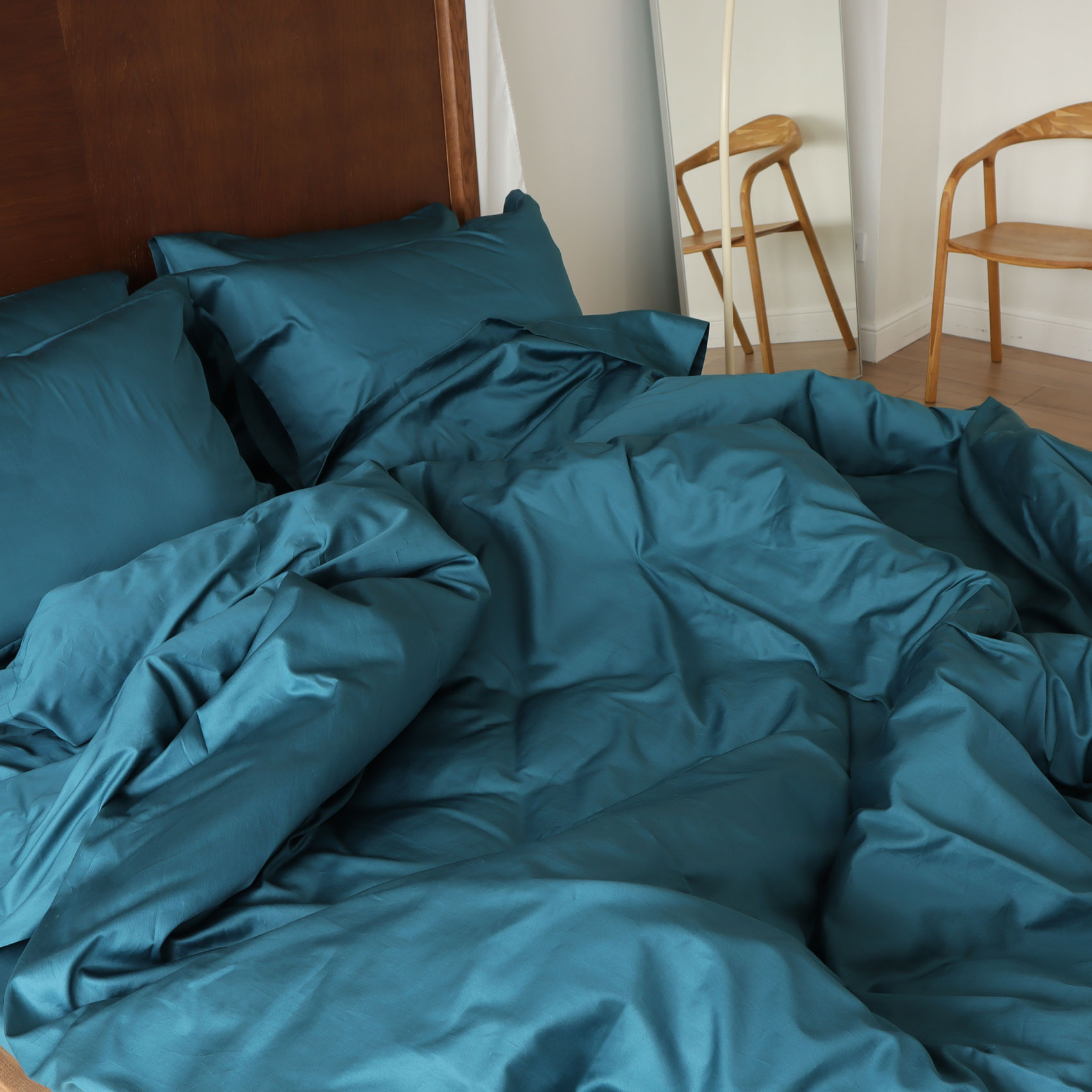 НАВОЛОЧКИ ИЗ МАКО-САТИНА "EMERALD"