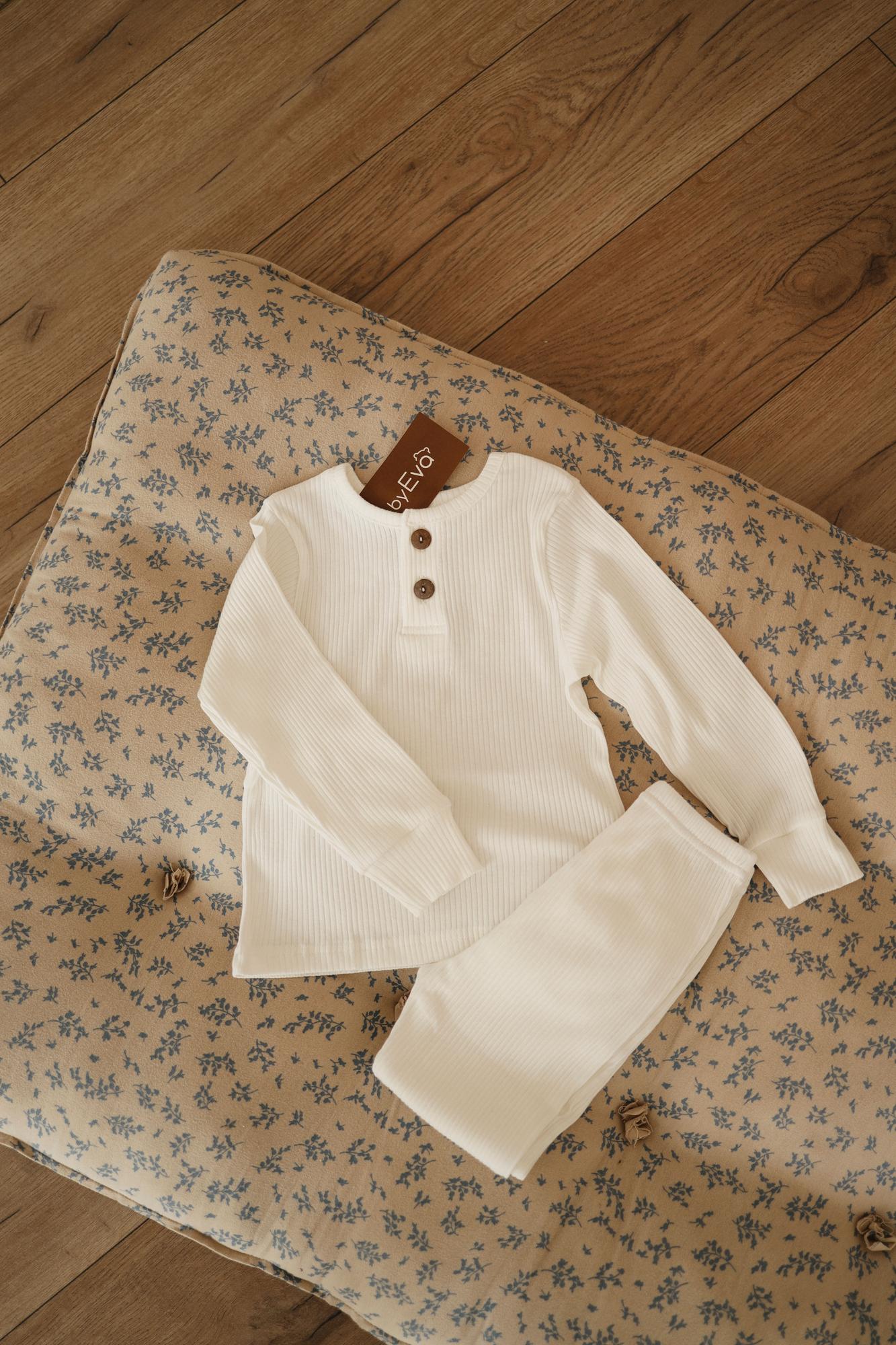 Пижама в молочном цвете