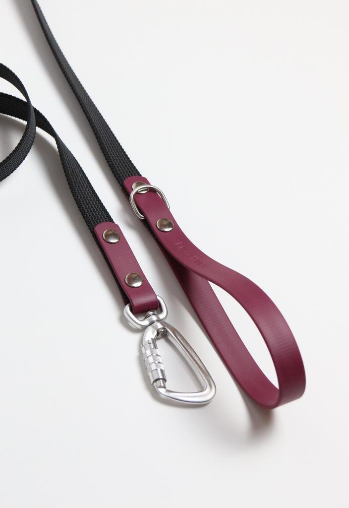 Поводок из прорезиненный стропы/винный