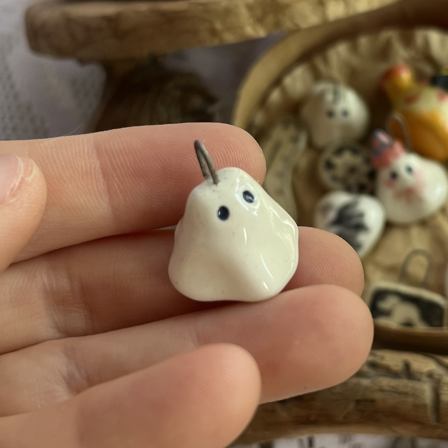 Кулончик/моносерьга призрак-котик побольше