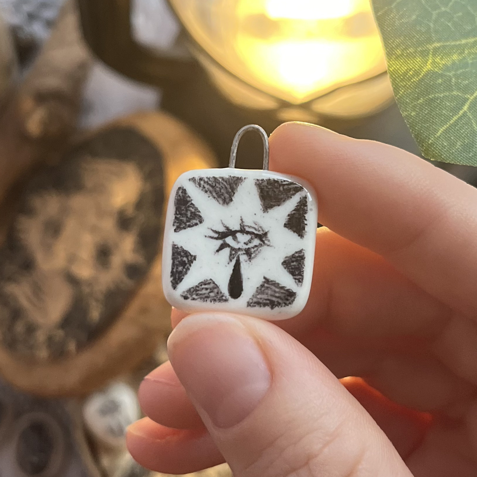 Кулончик звезда с глазом ✶