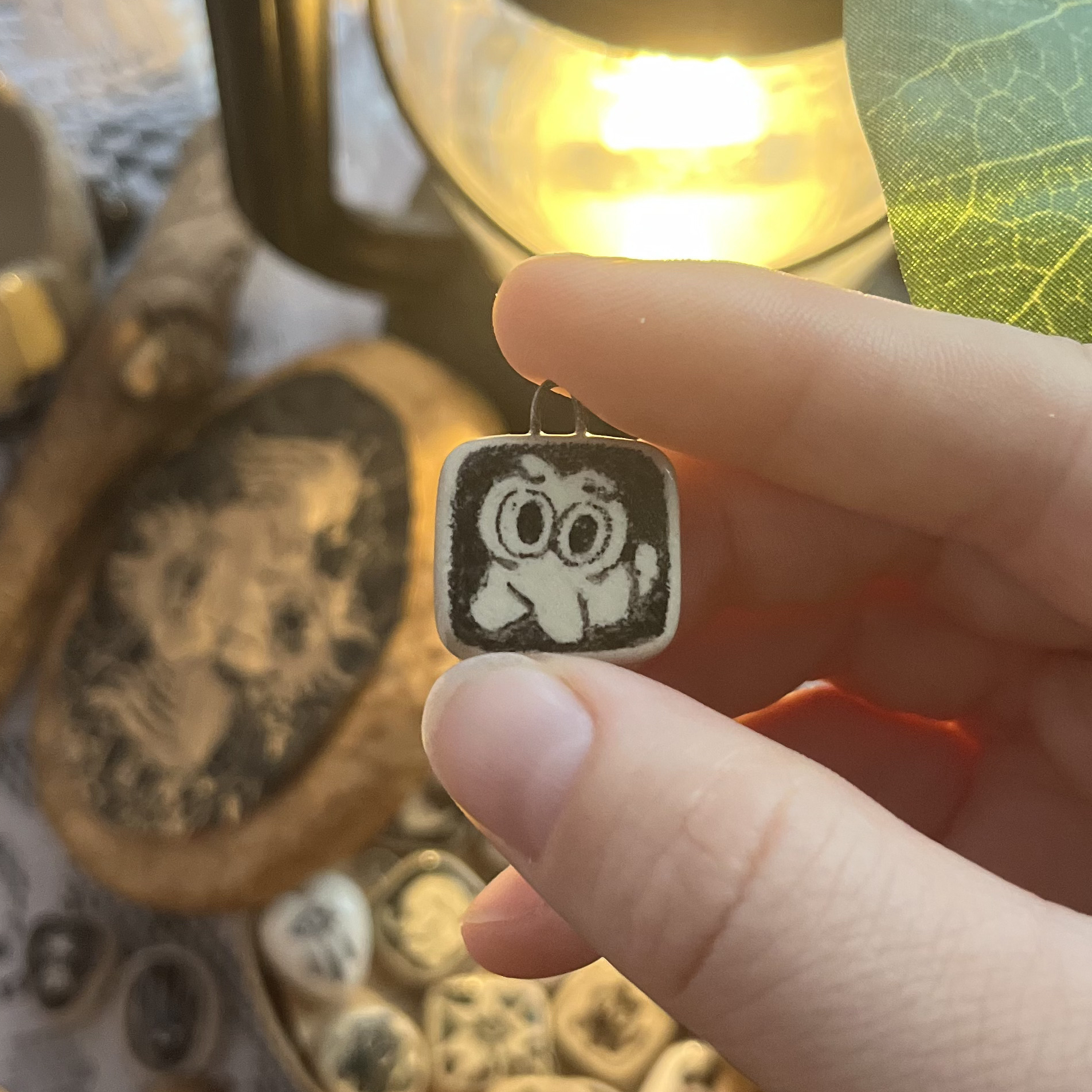 Кулончик/моносерьга белый котик