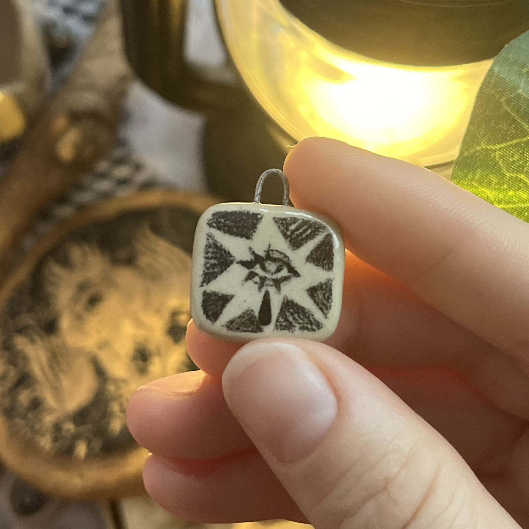 Кулончик звезда с глазом ✶