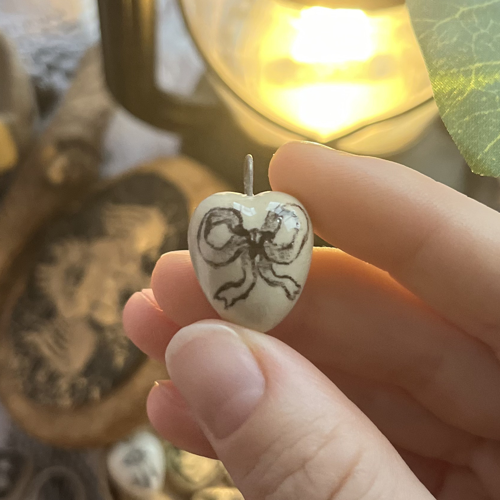 Кулончик/моносерьга сердце с бантиком