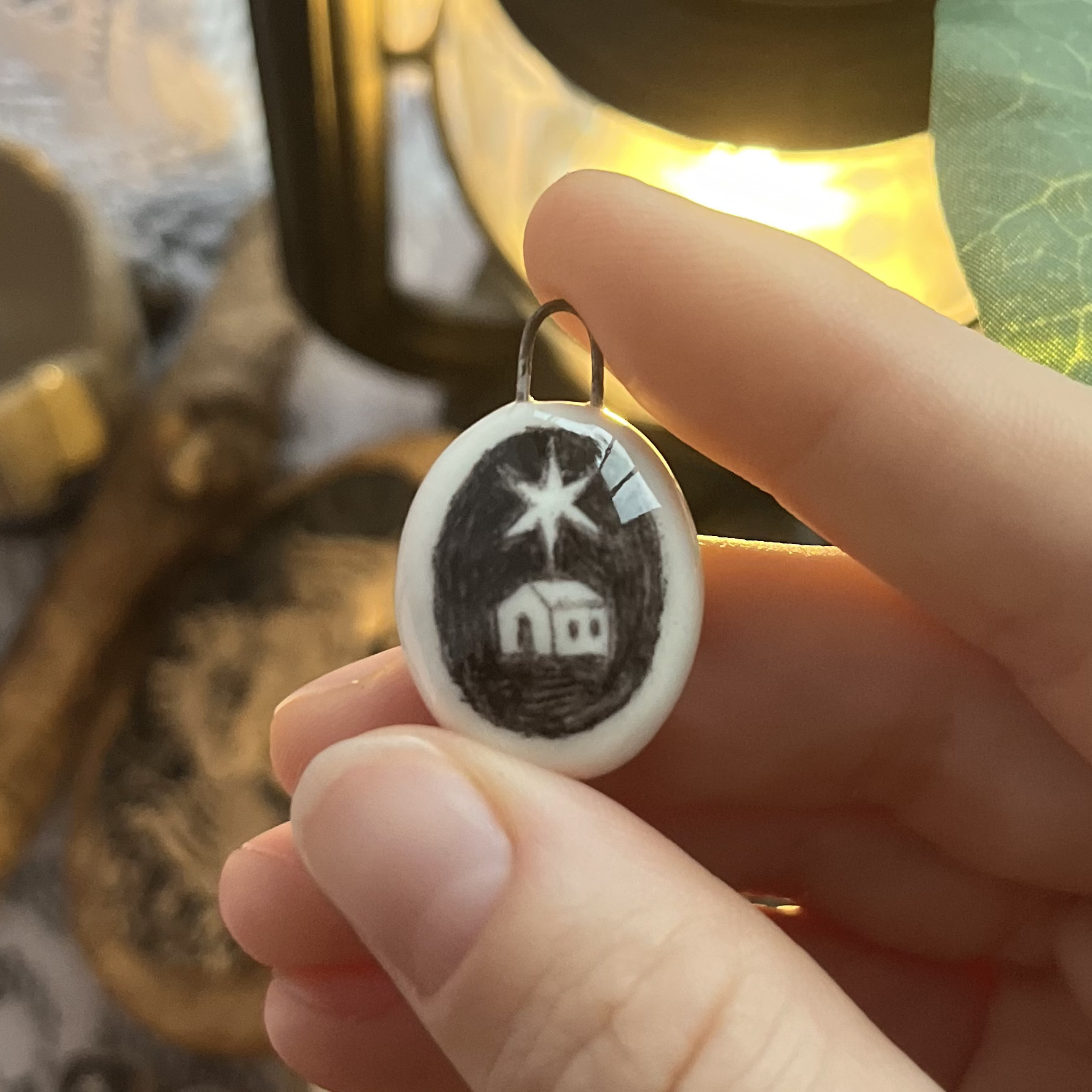 Кулончик домик со звездой ✶