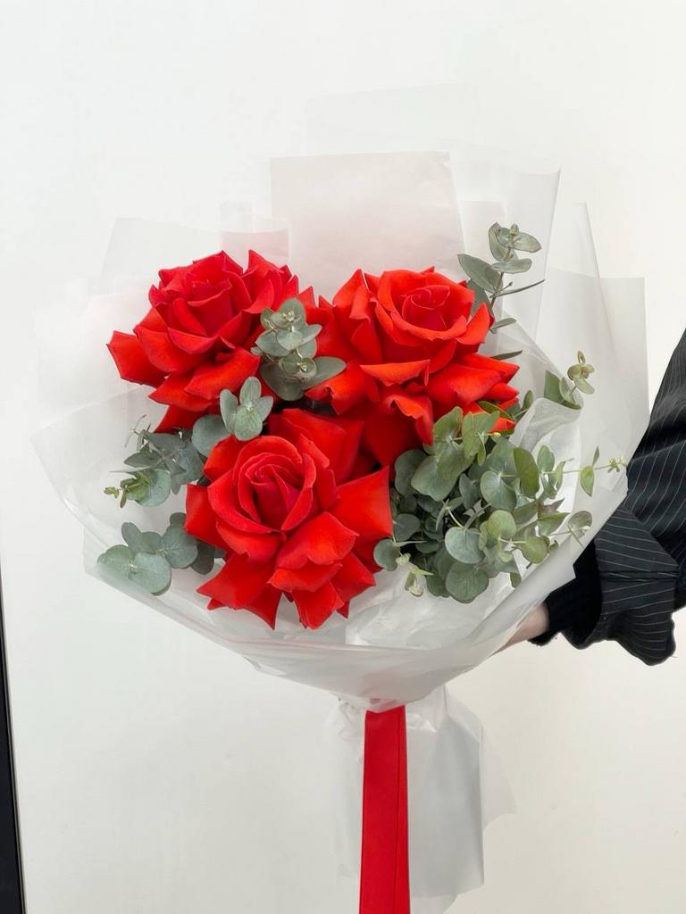 Букет комплимент с французской розой