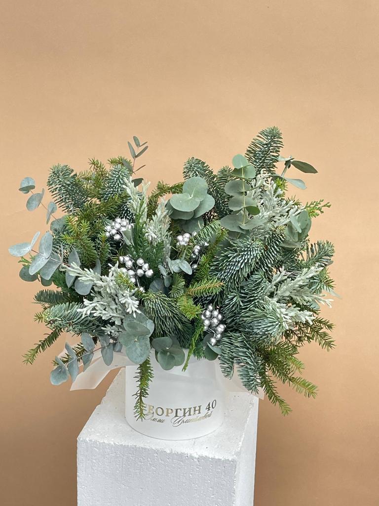 Композиция из хвои №2