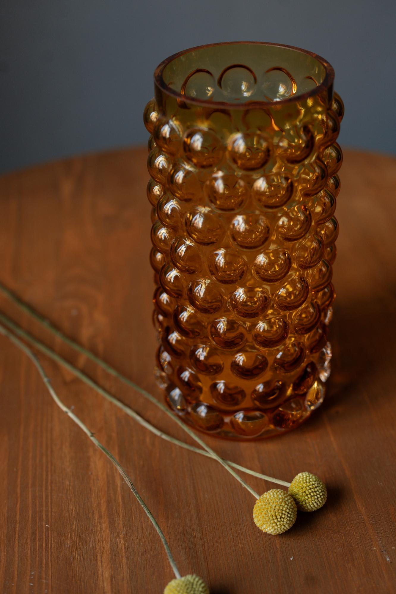 Ваза янтарная рельефная