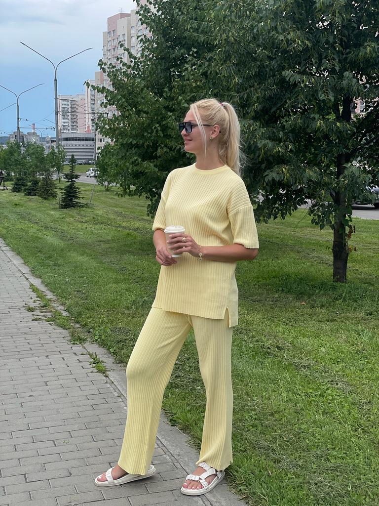 Костюм трикотажный в рубчик