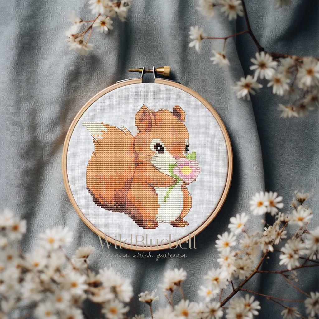 Белка. Электронная схема вышивки крестиком