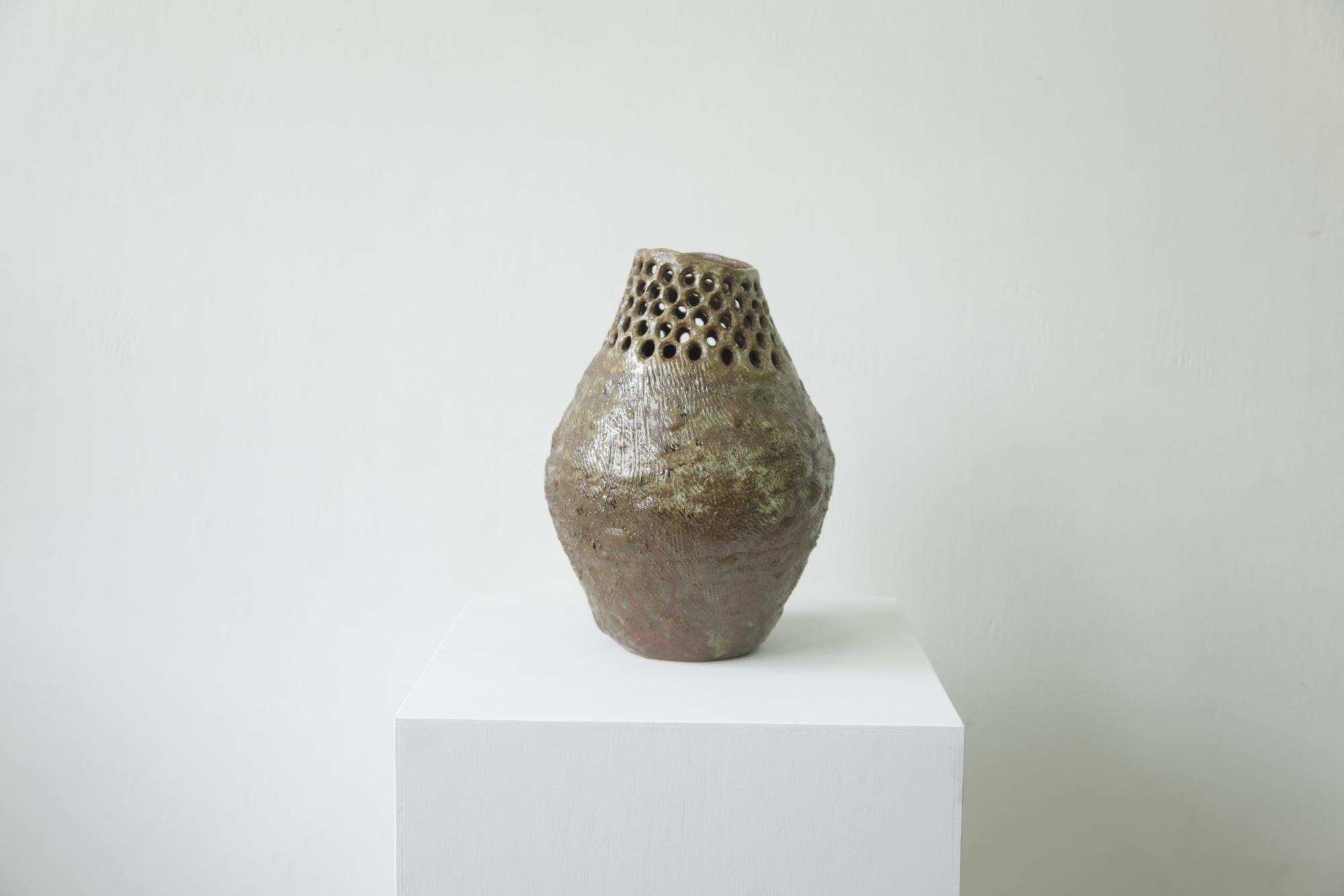 Ваза из серии "Свет внутри" коричневая