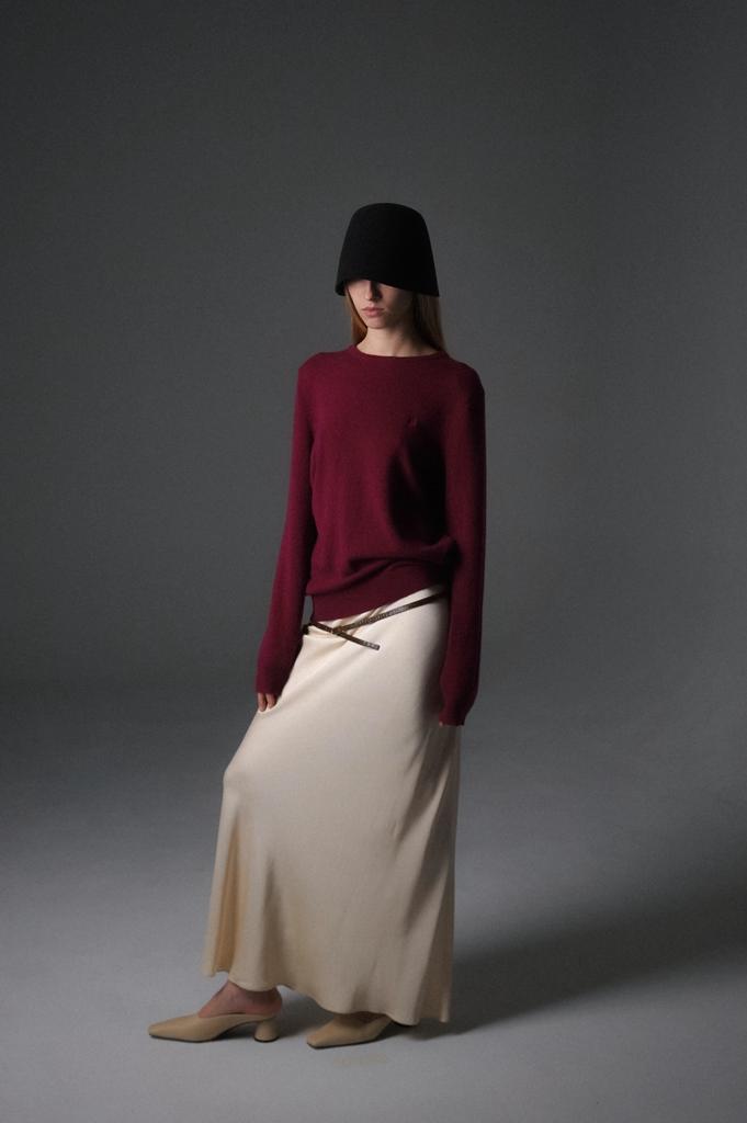 Свитер из кашемира с вышивкой