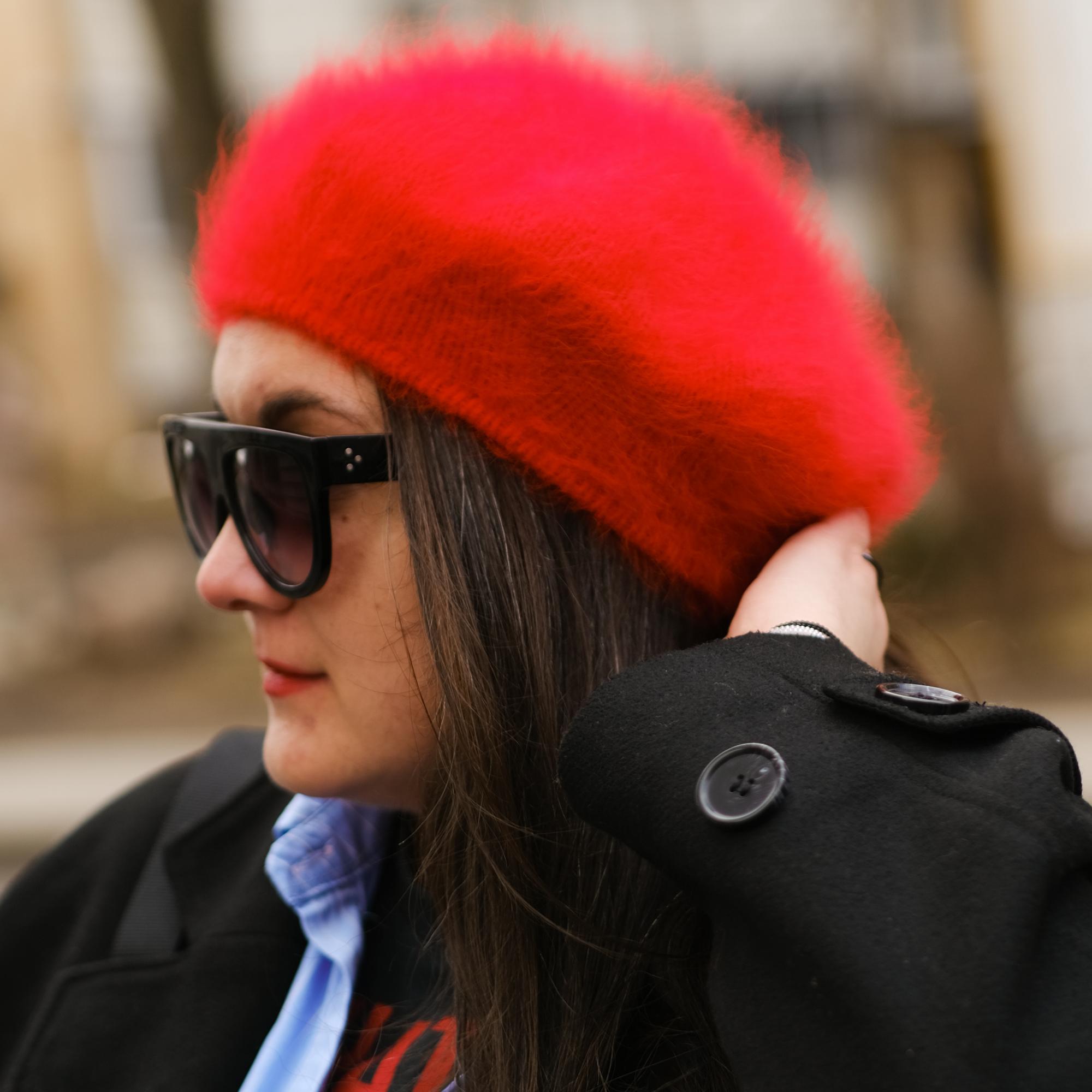 Описание #АТМО_БЕРЕТИК_В_КИНО в формате PDF