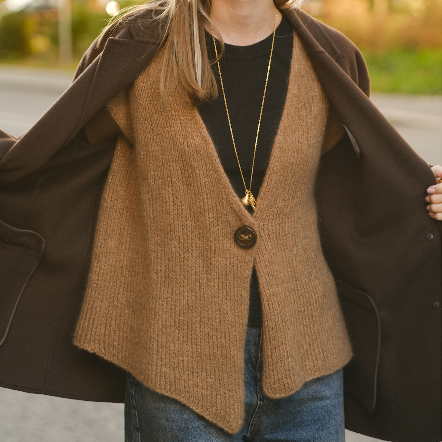 Описание жилета #АТМО_ПУГОВКА в формате PDF