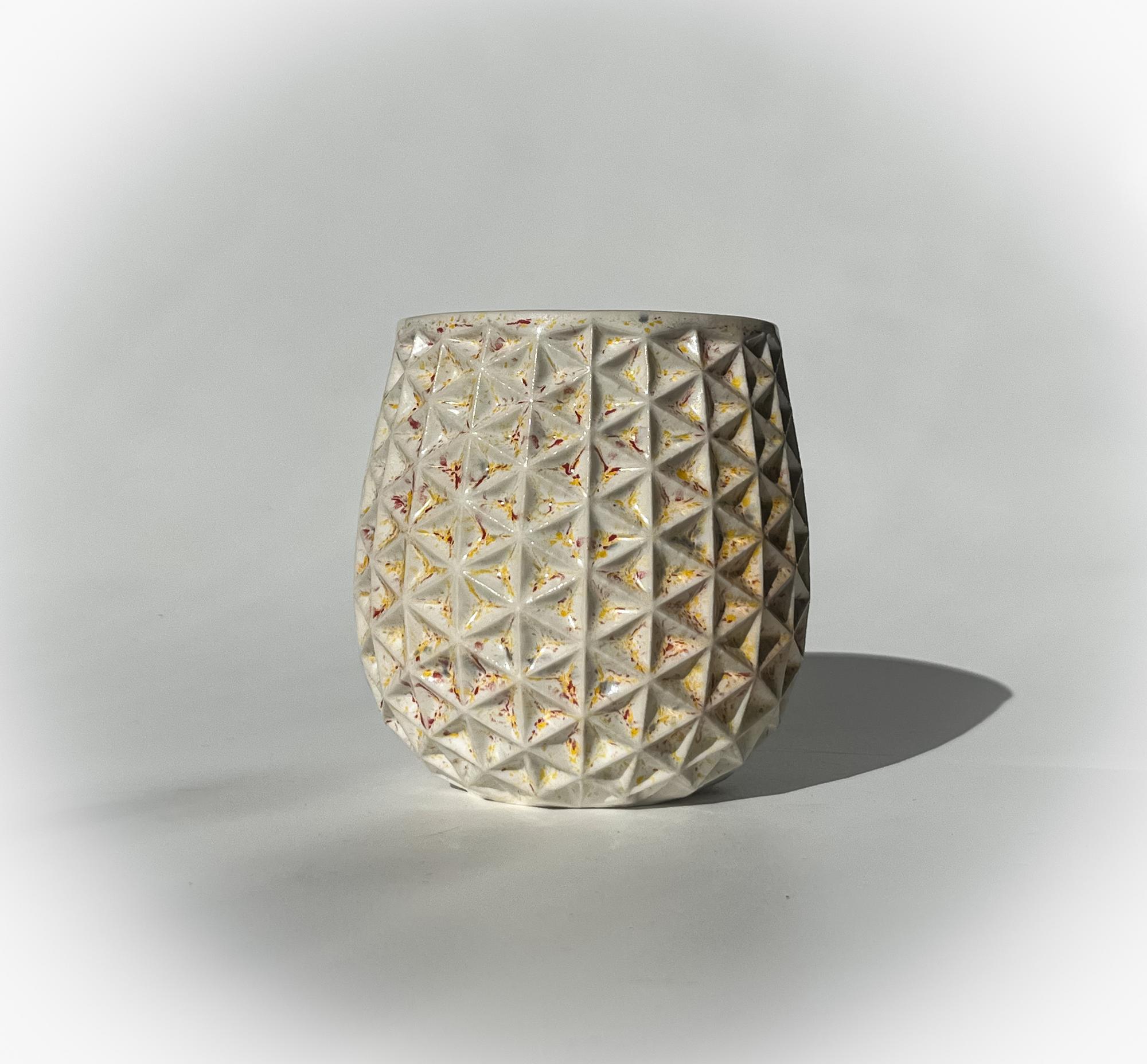 Белая бочка