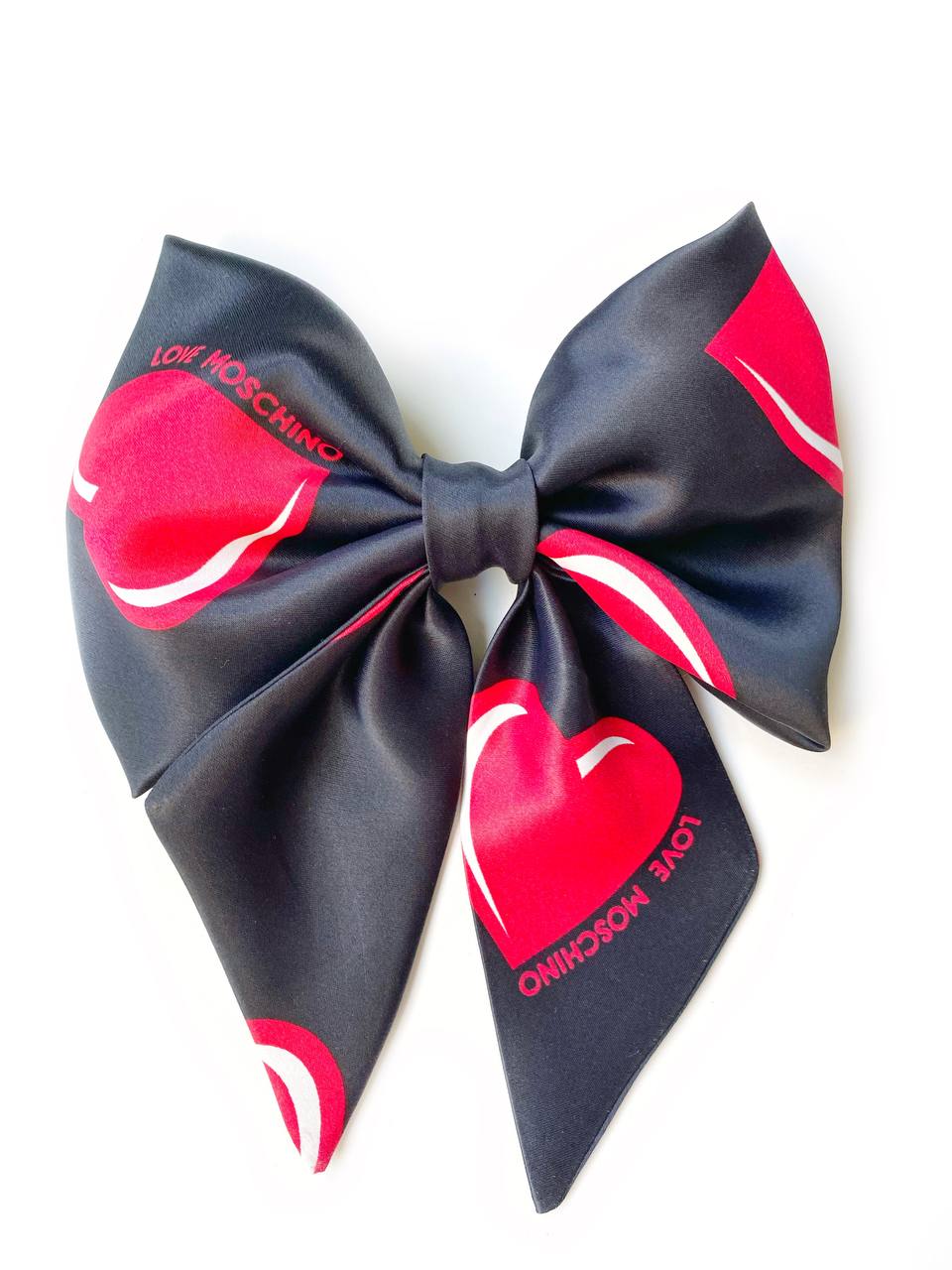 Бант из вискозы Love Moschino