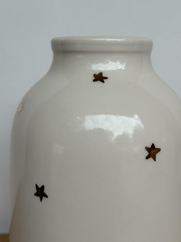 "Трехлитровая" Белая со звездами