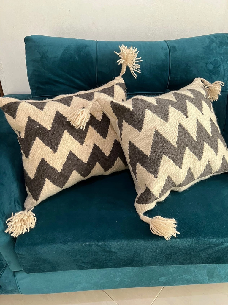 Килим-подушка с наполнителем