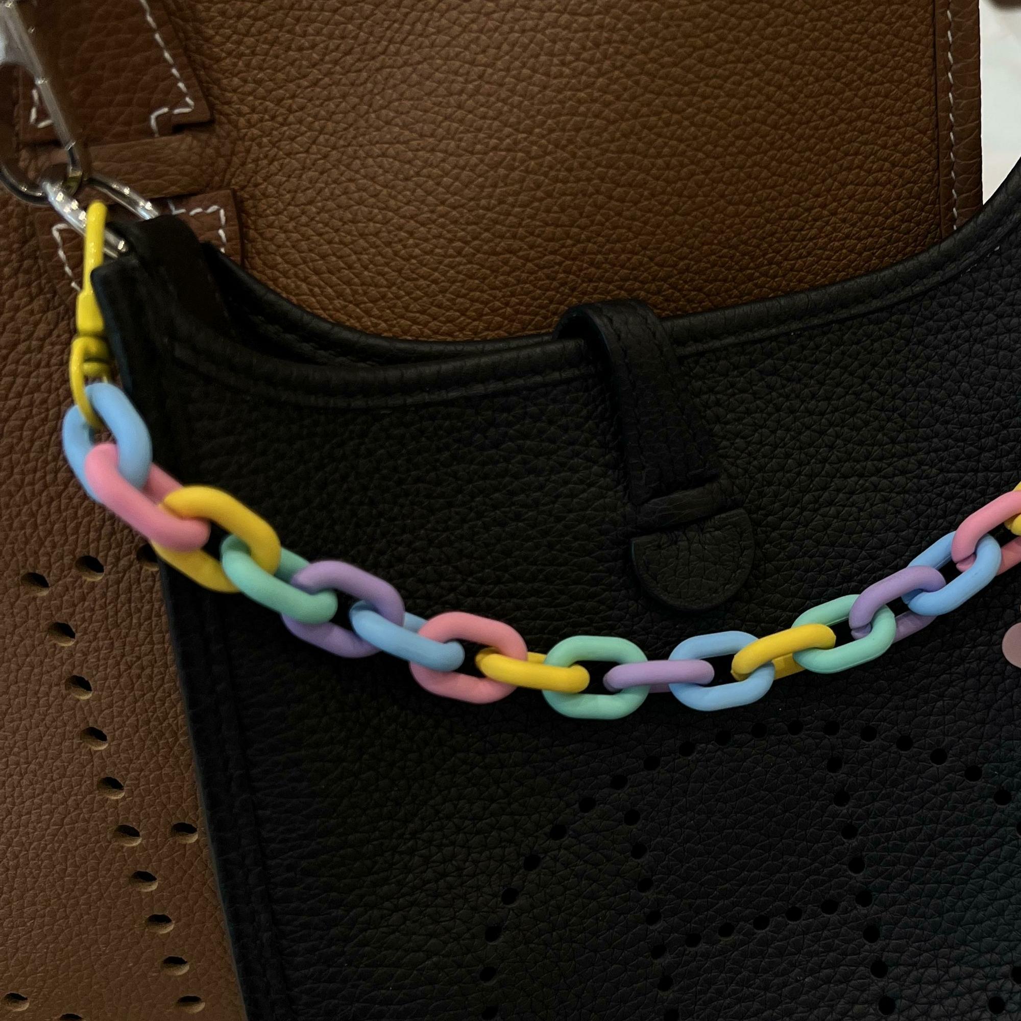 "ПОДВЕСКА НА СУМКУ"