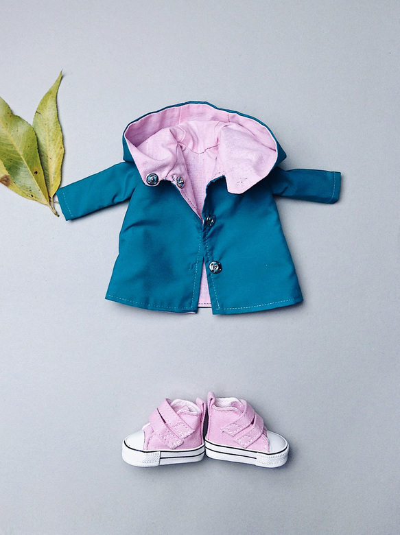 Плащ с капюшоном