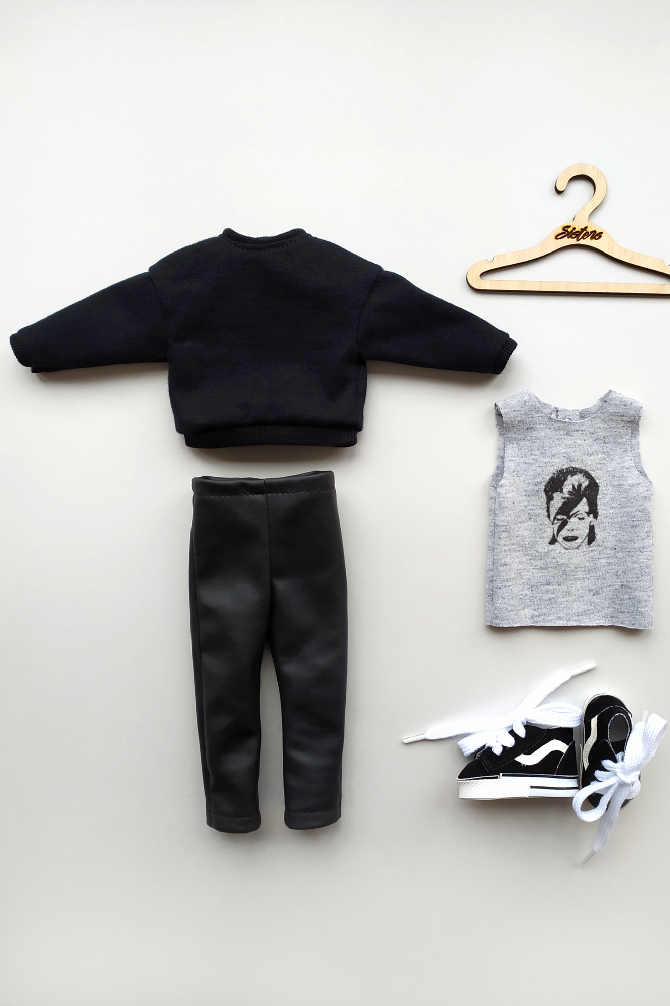 Комплект кукольной одежды Меломан