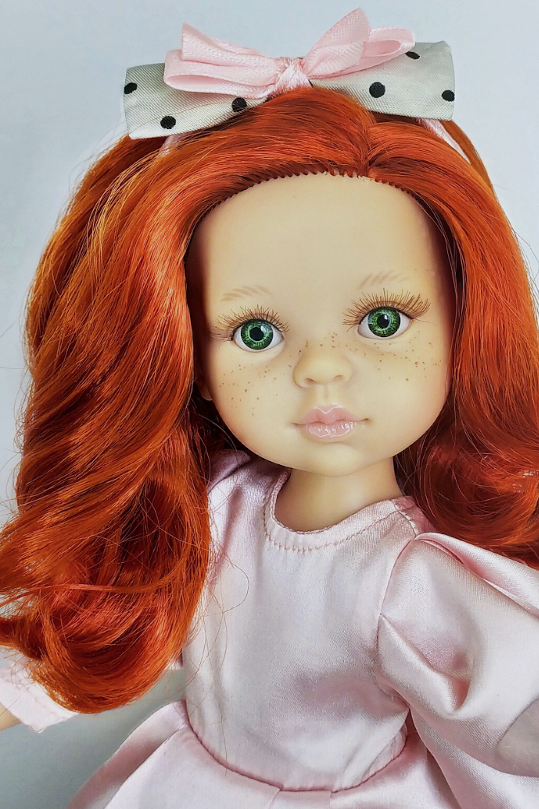 Кукла Кристи в розовом платье