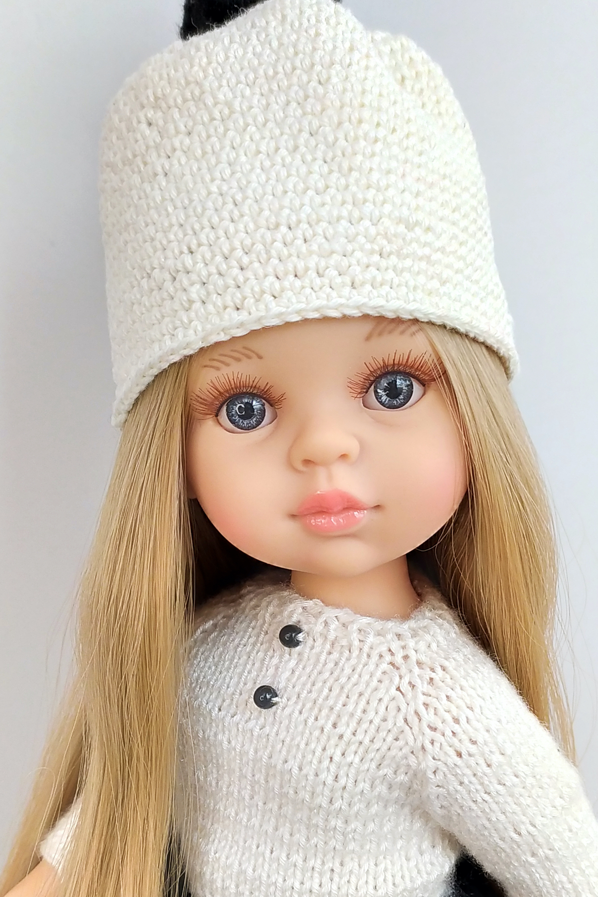 Кукла Карла Рапунцель в пышной юбке