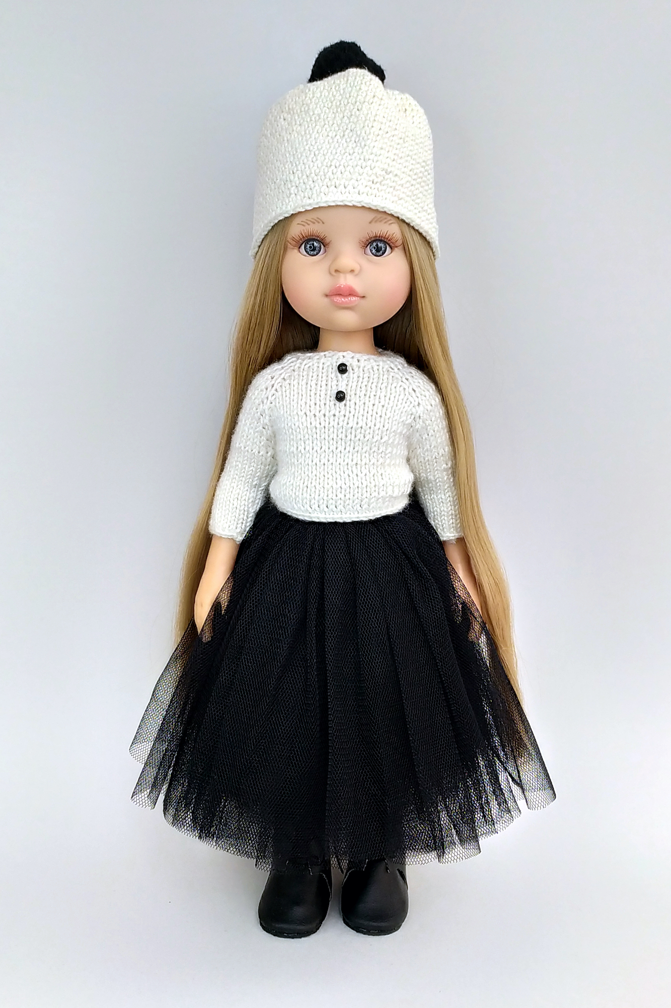 Кукла Карла Рапунцель в пышной юбке