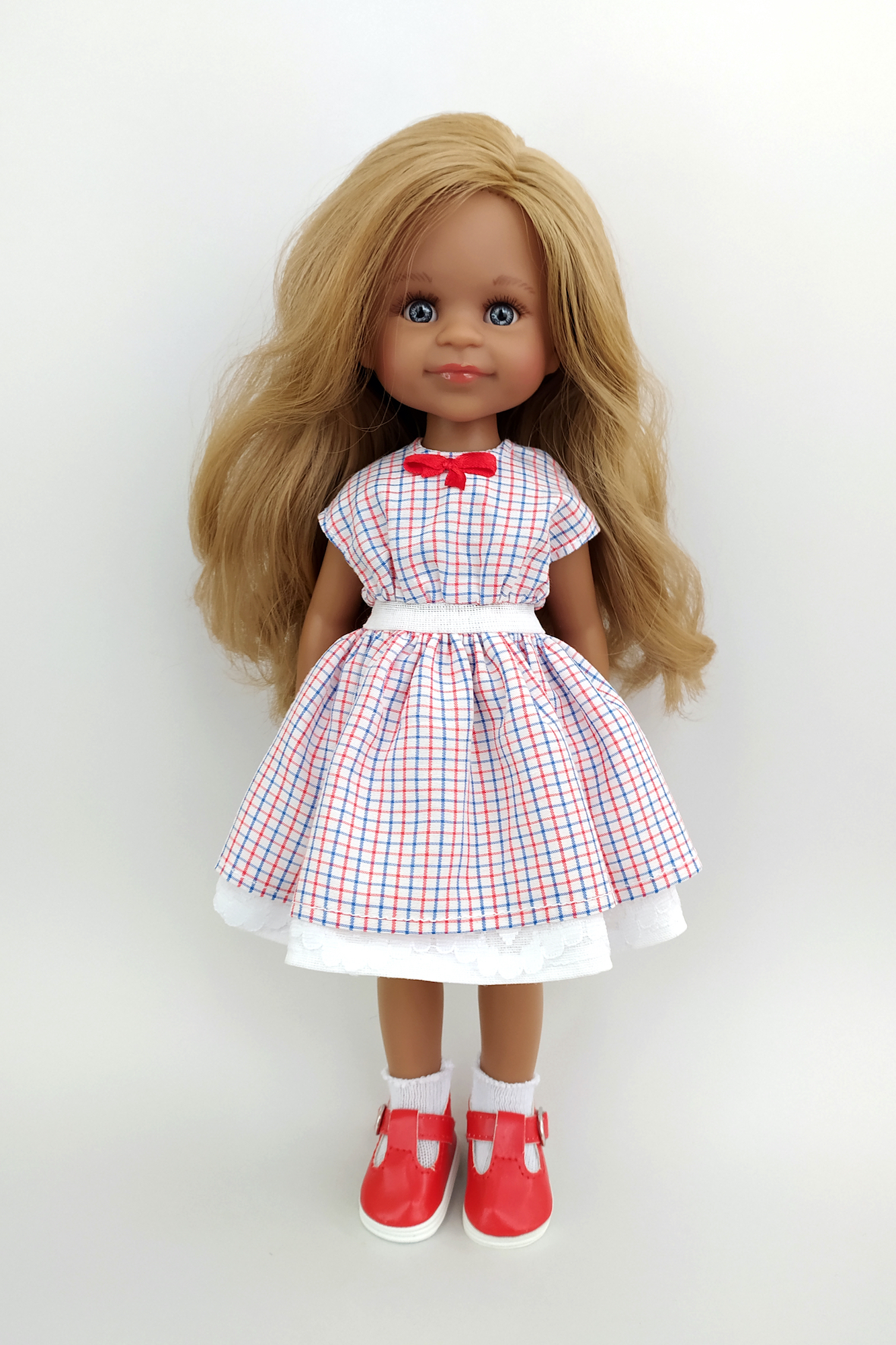 Кукла Ирис 14830  в платье