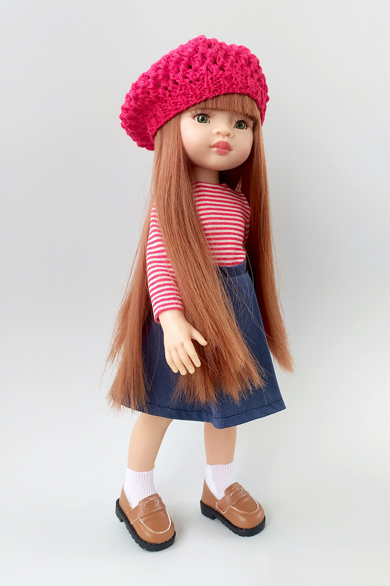 Кукла Люмита в тельняшке, берете и юбке
