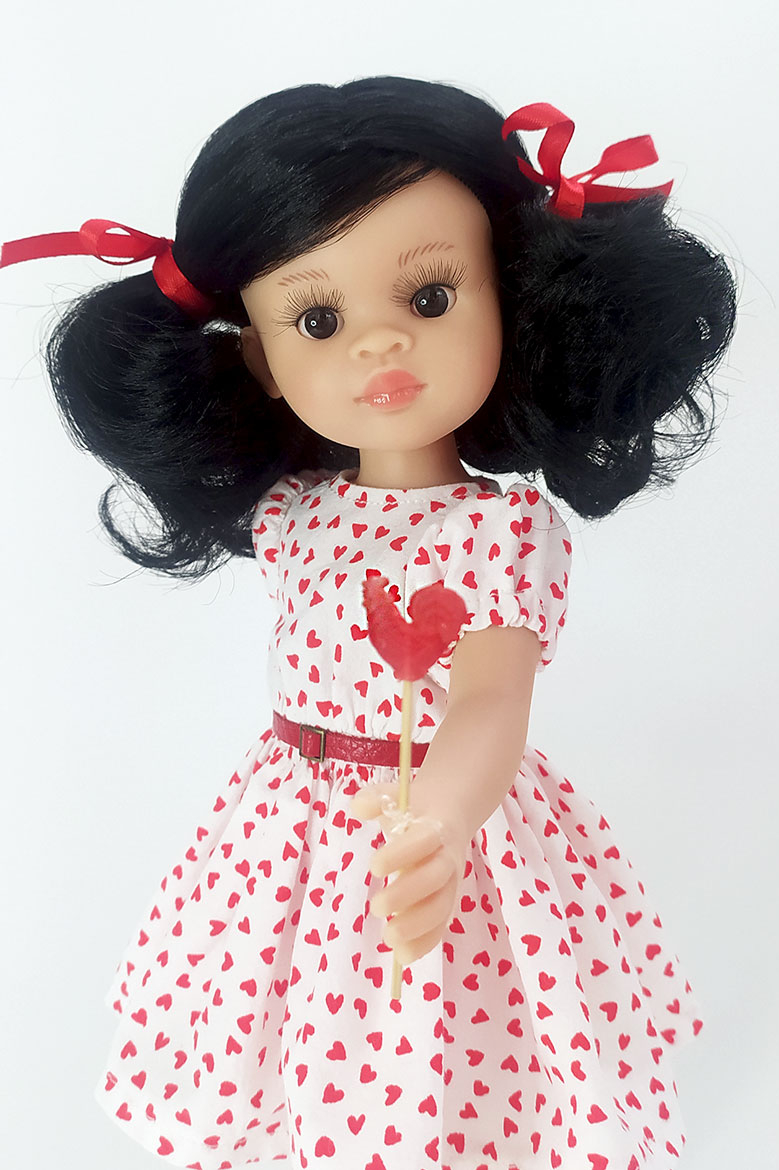 Кукла Нора 14857 с леденцом
