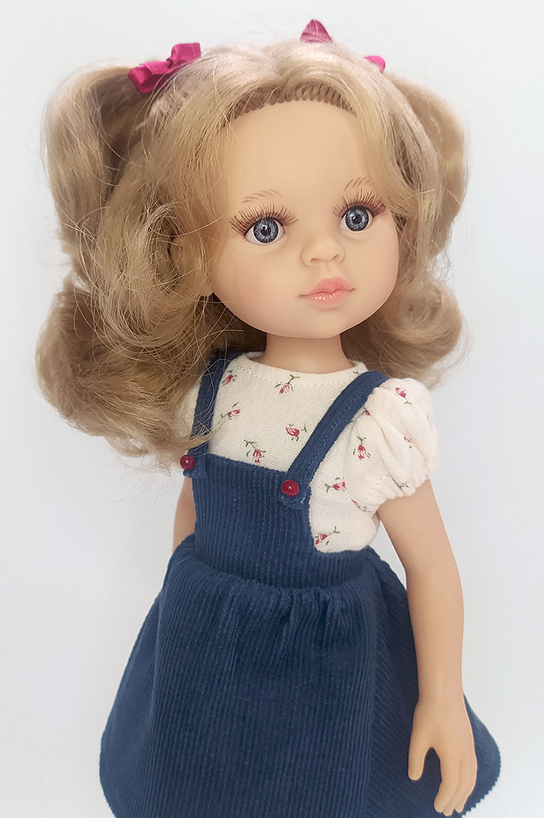 Кукла Карла 13230 Паола Рейна в сарафане