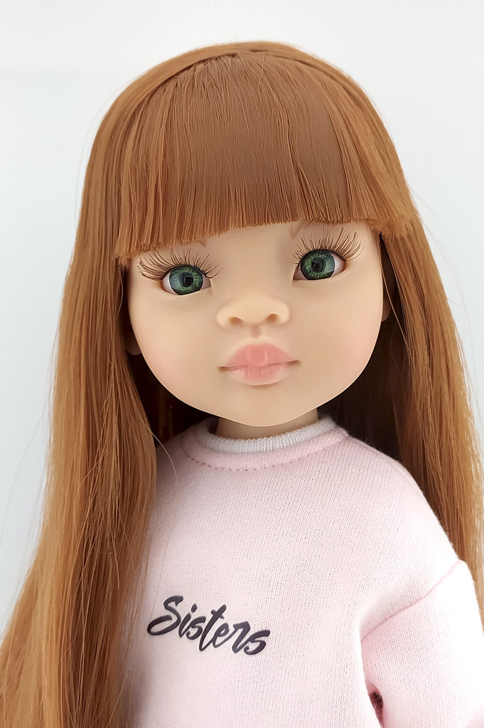 Кукла Люмита в фирменном свитшоте