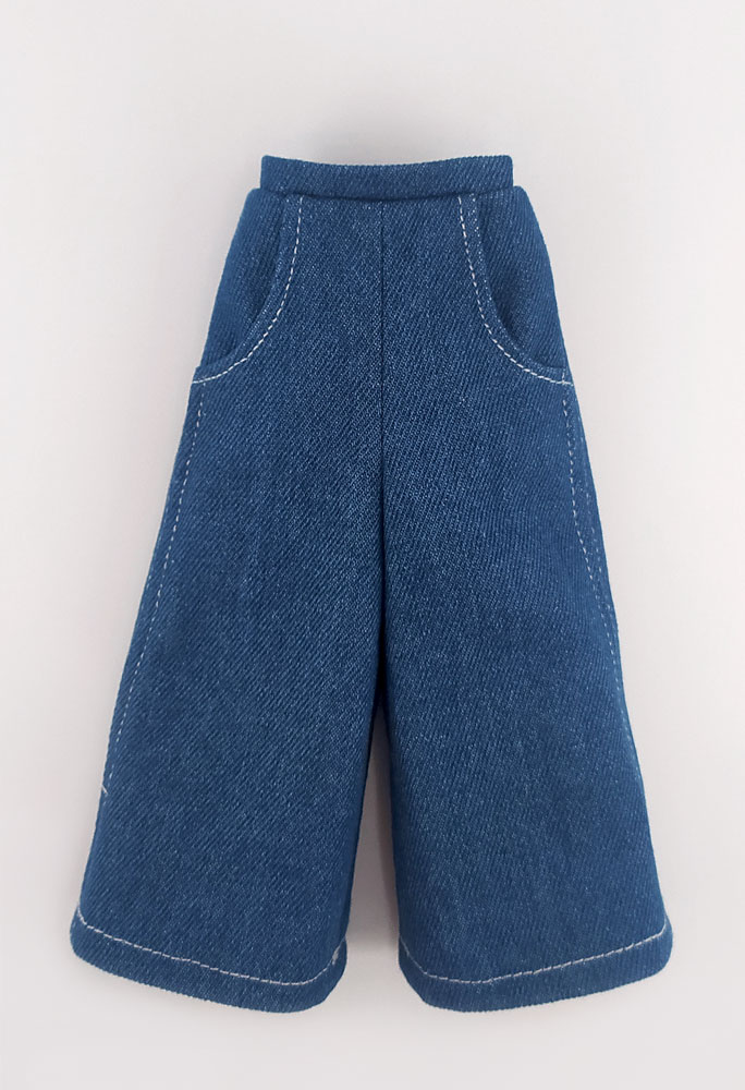 Джинсы широкие с карманами