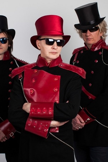 Атласные цилиндры для группы ПИКНИК и Эдмунда Шклярского