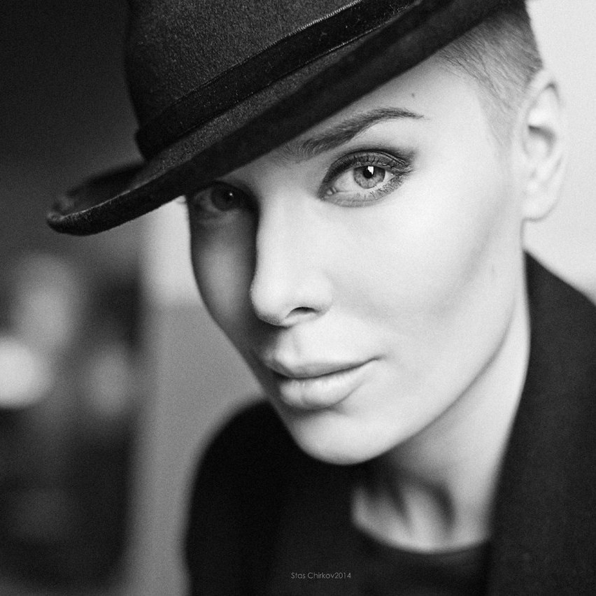 Фетровая черная шляпа федора