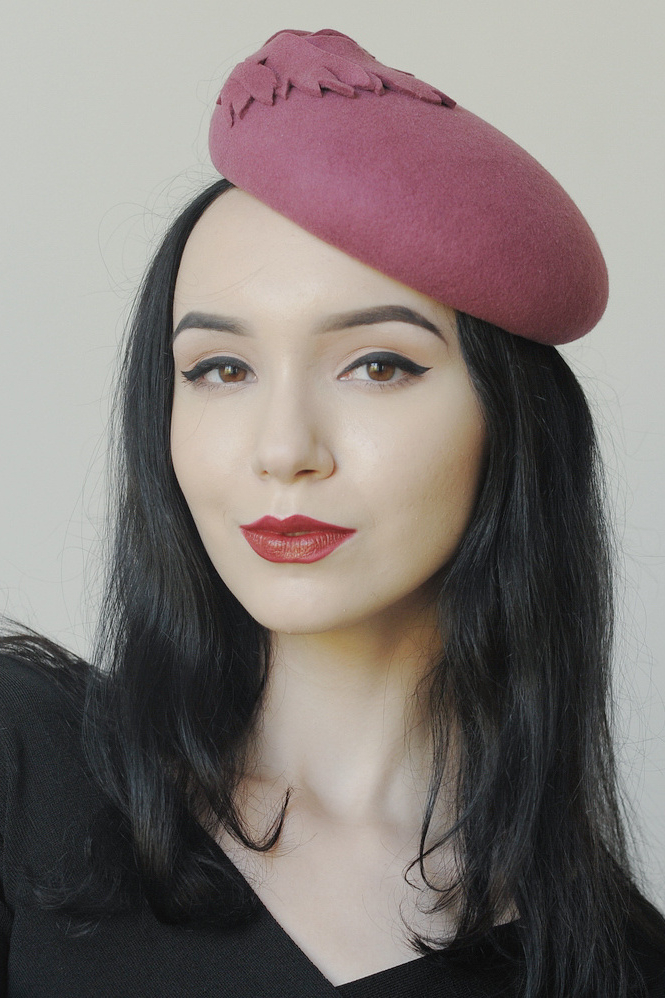 Розовая шляпа берет из фетра