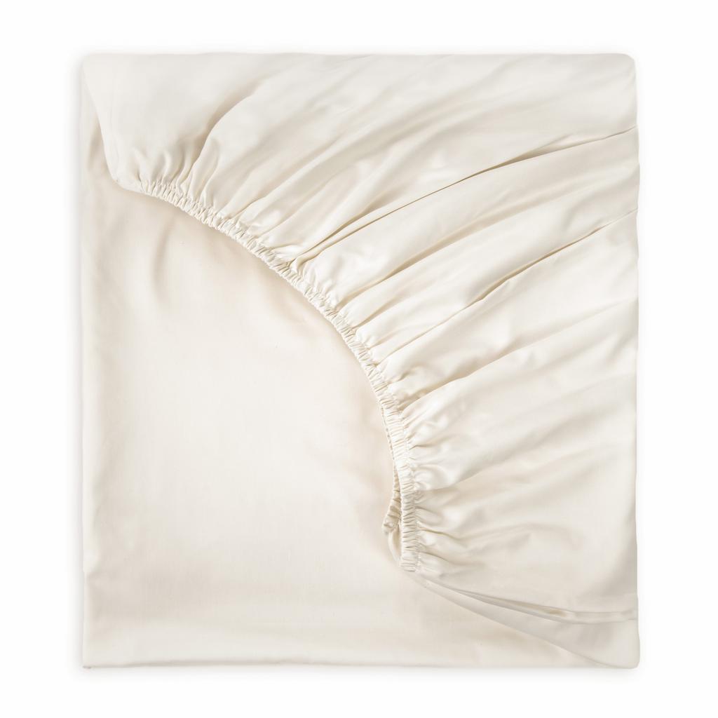 Простыня на резинке молочная