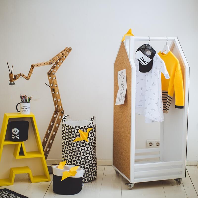 Напольная вешалка домик с пробковой доской