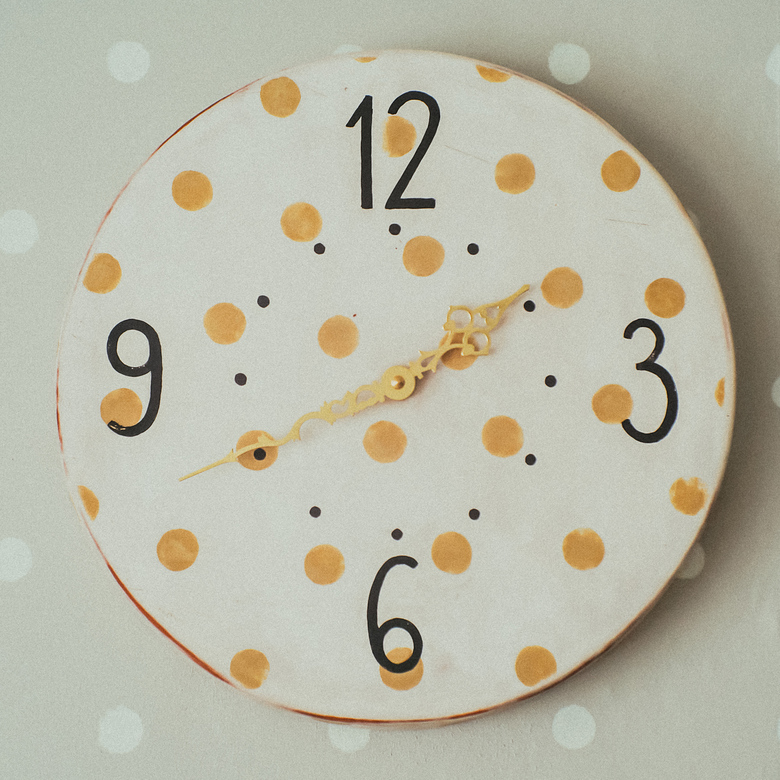 Часы настенные