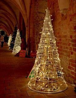 Светящийся конус