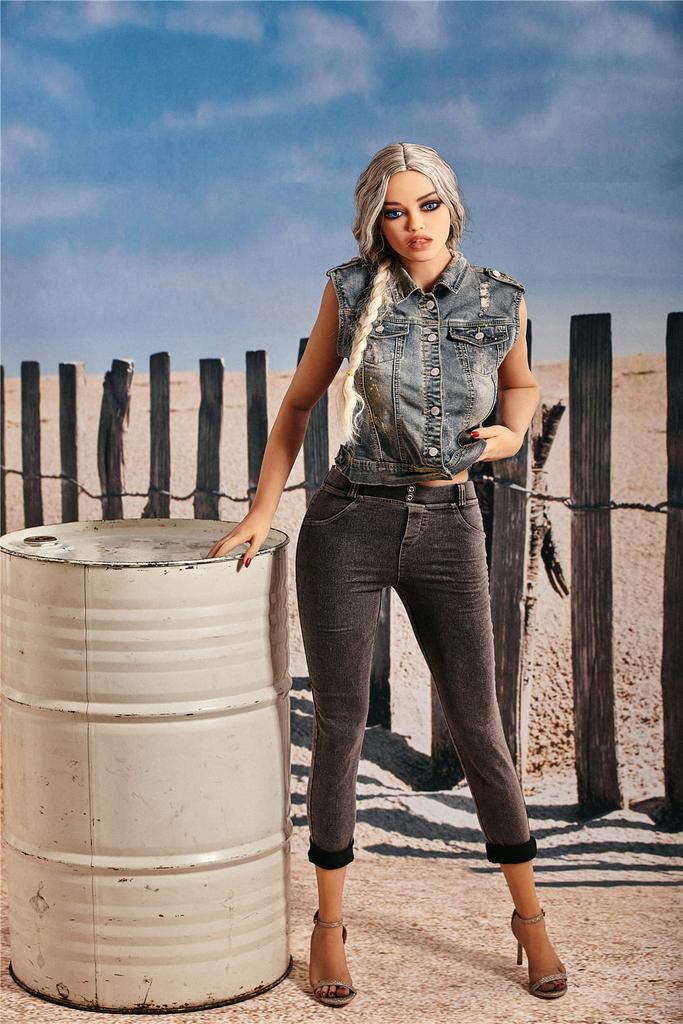 Реалистичная секс кукла  irontech doll из ТПЕ 159 см - devi